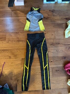 Michi Black Leggings with Yellow Sport Stripe - Active Bottoms small and top s
